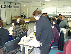 意見を述べる監査人