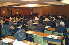 産直公開討論会の模様